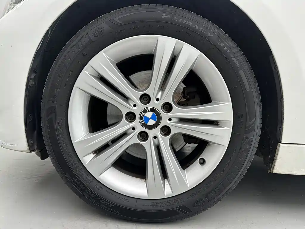 BMW 3 Series 2015 — фото 12