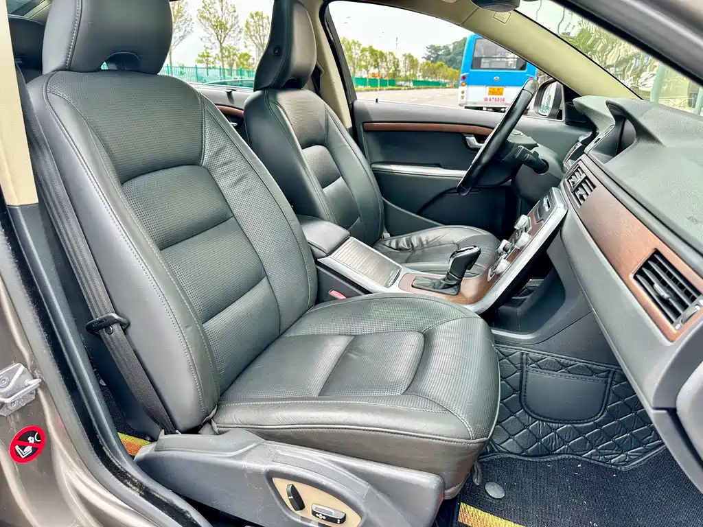 Volvo S80L 2015 — фото 24