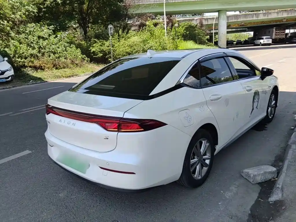 Aion S 2023