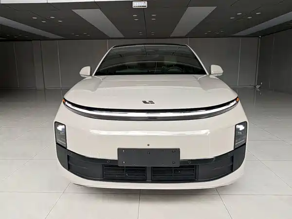 Li Auto L6 2024