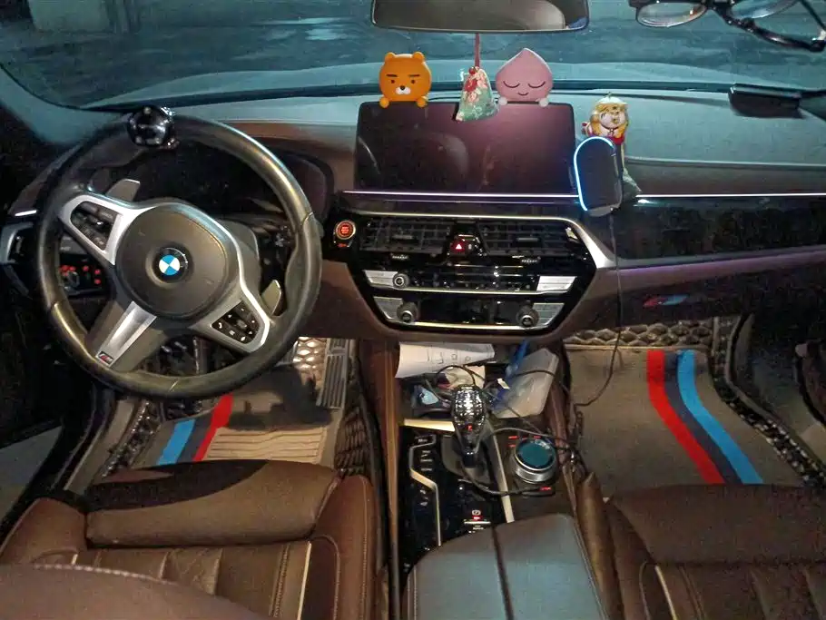 BMW 5 Series 2022 — фото 12