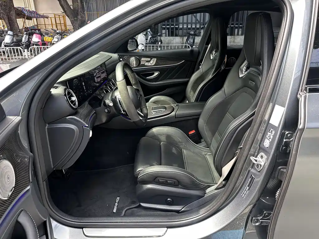 Mercedes-Benz E-Class AMG 2021 — фото 5
