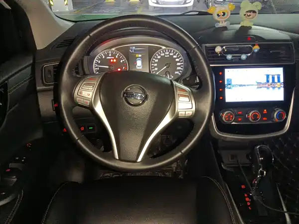 Nissan Tiida 2022