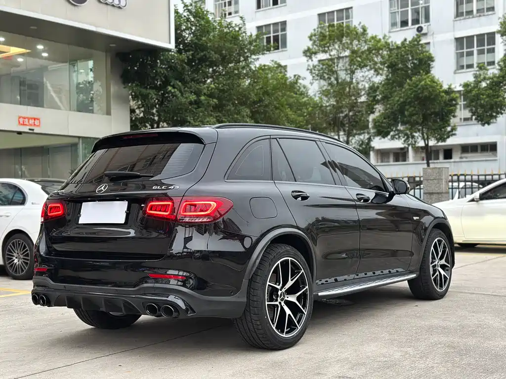 Mercedes-Benz GLC AMG 2021