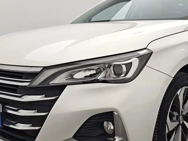 GAC Trumpchi GA6 2019 — фото 13