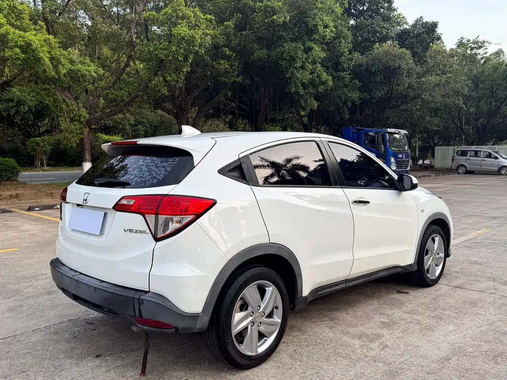 Honda Vezel 2020 — фото 9