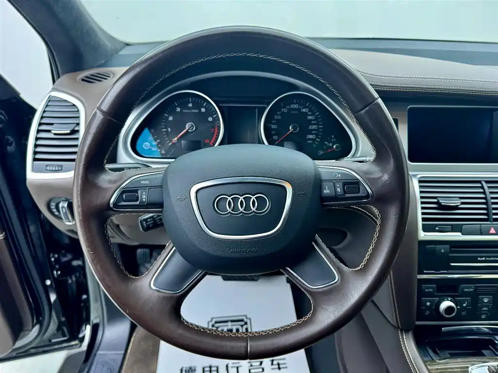 Audi Q7 2013 — фото 9