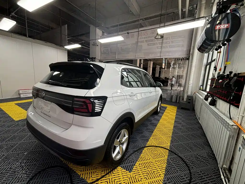 Volkswagen T-Cross 2023