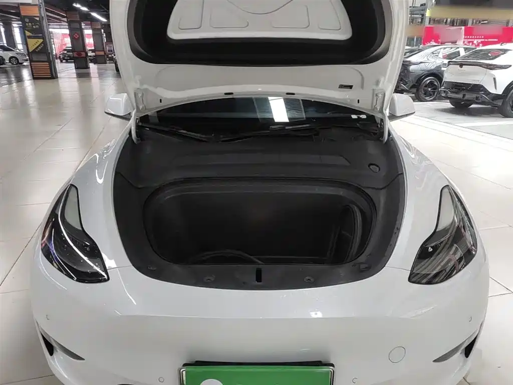 Tesla Model Y 2021 — фото 20