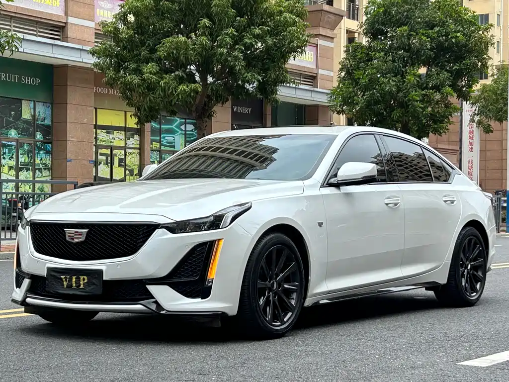 Cadillac CT5 2023 — фото 1