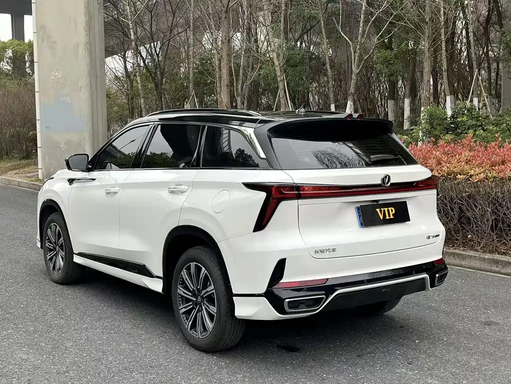 Changan CS75 PLUS 2025 — фото 4