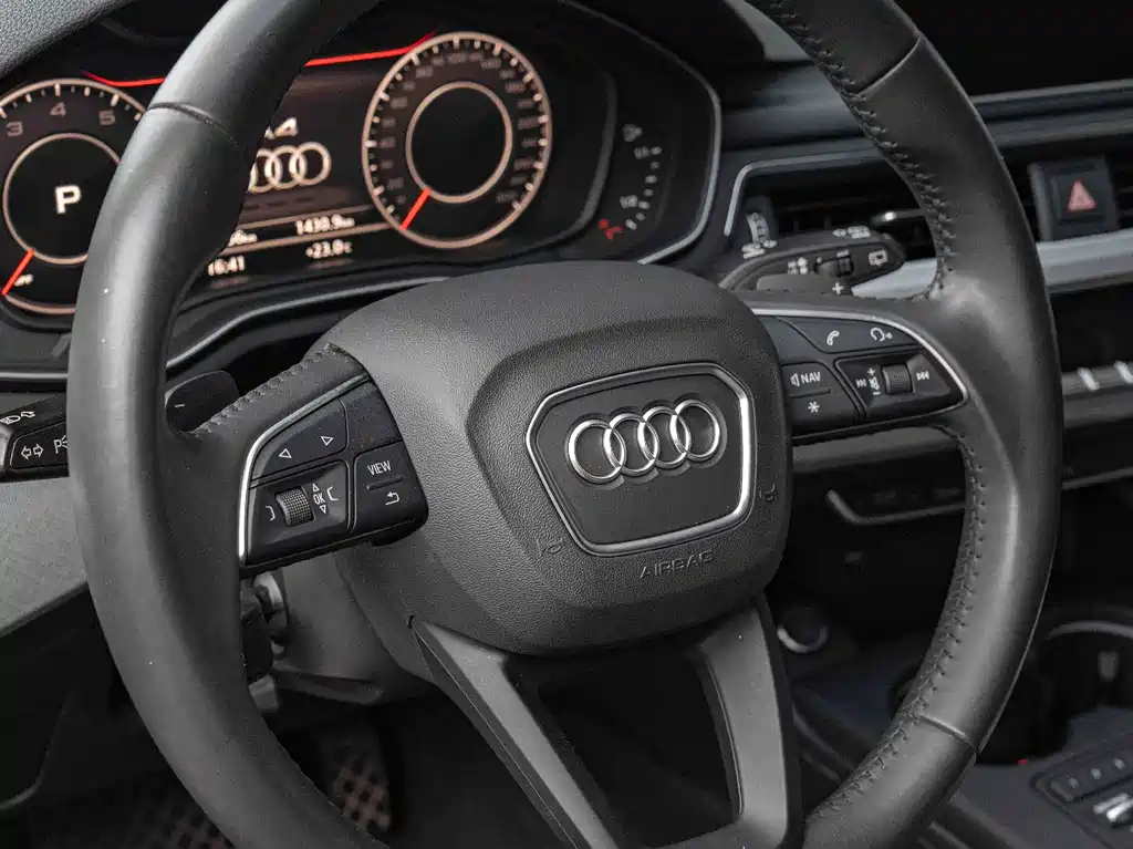 Audi A4 2020 — фото 13