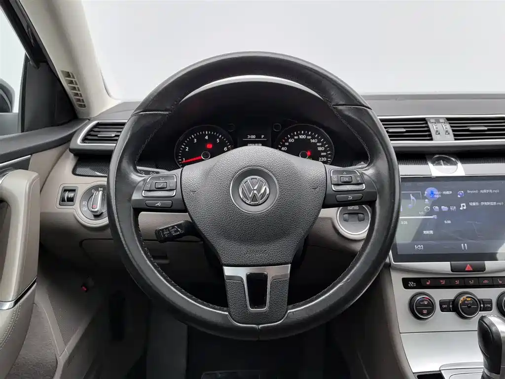 Volkswagen Magotan 2015 — фото 11