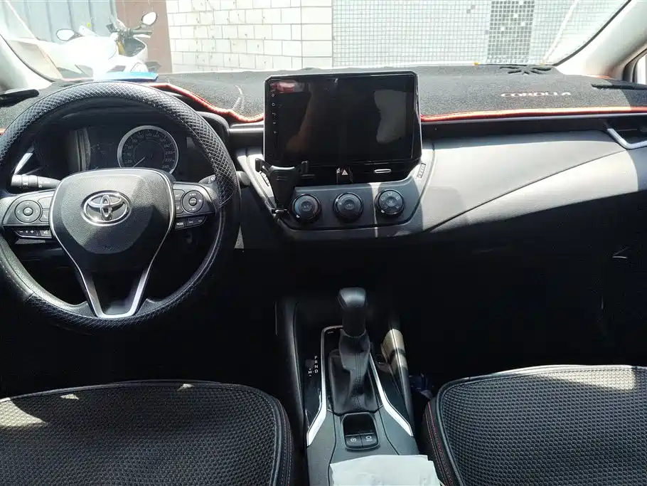 Toyota Corolla 2020 — фото 12