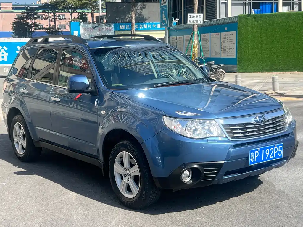 Subaru Forester 2010 — фото 3