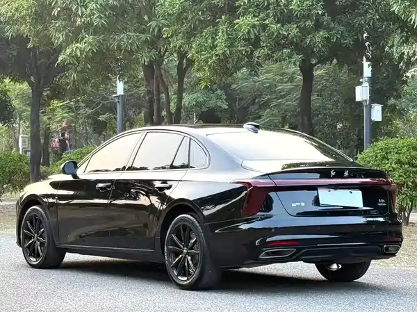 Hongqi H5 2025