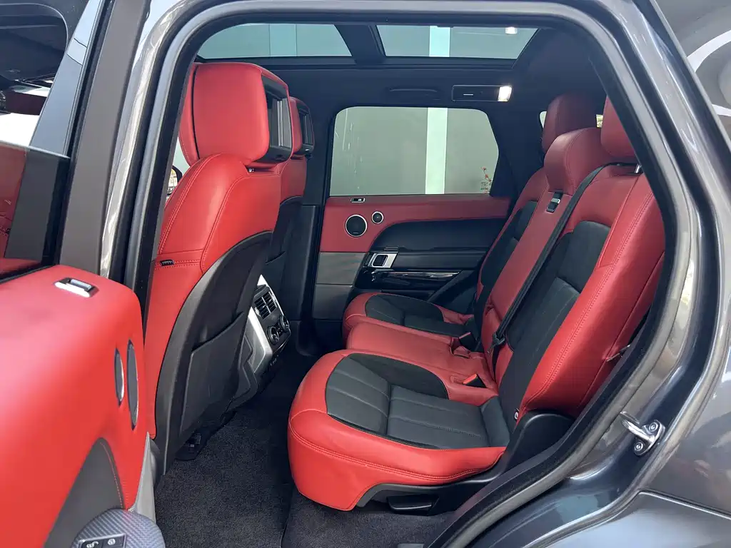 Land Rover Sport 2019 — фото 17