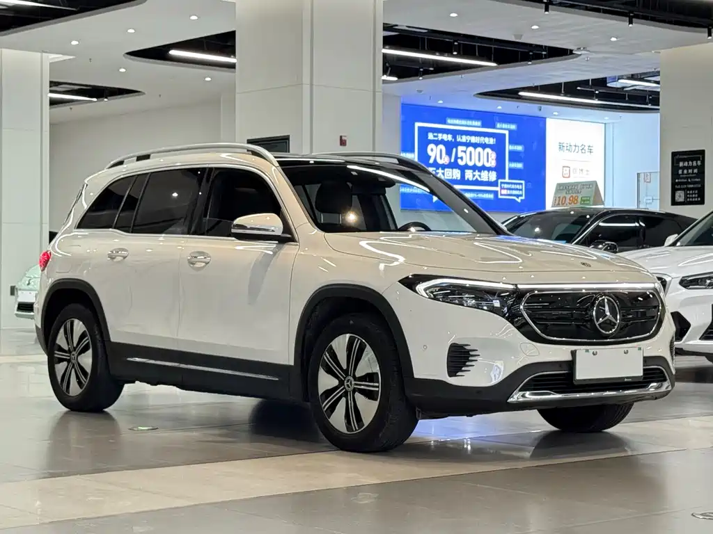 Mercedes-Benz EQB 2023