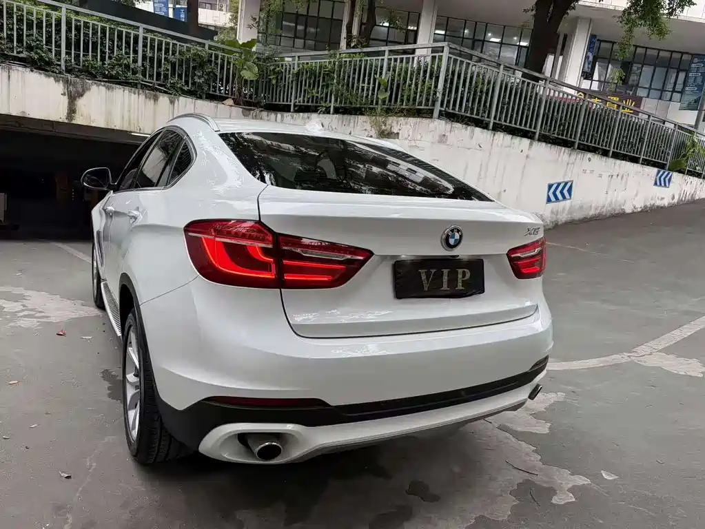 BMW X6 2016 — фото 16