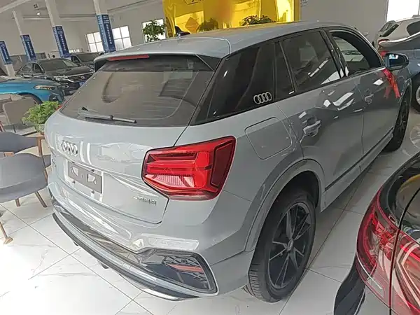 Audi Q2L 2022