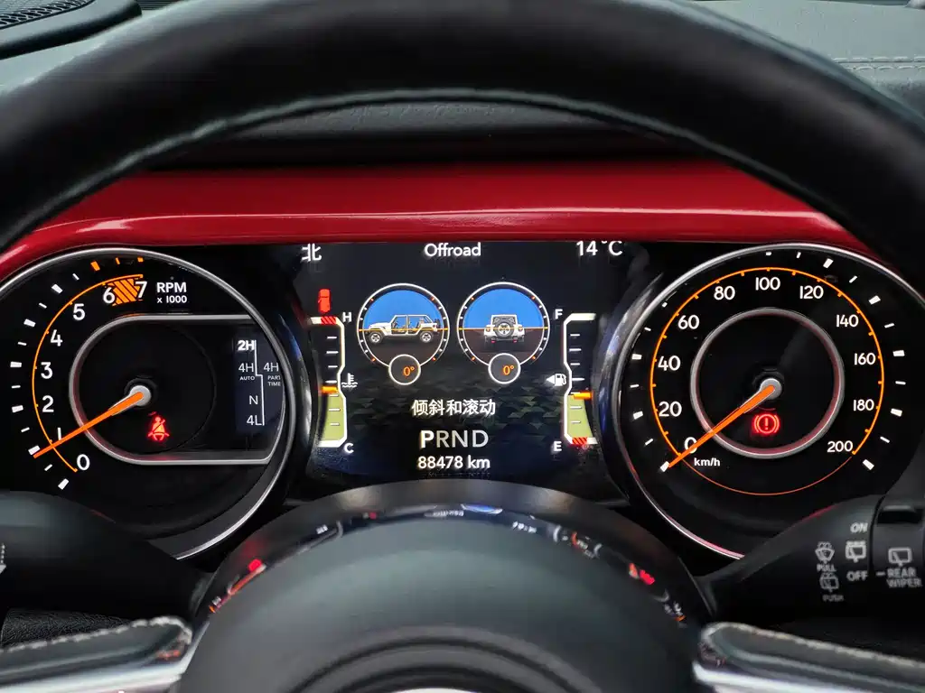 Jeep Wrangler 2020 — фото 25