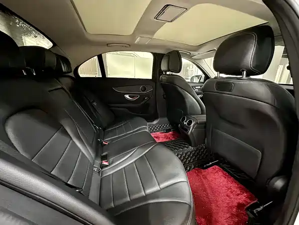 Mercedes-Benz C-Class 2019