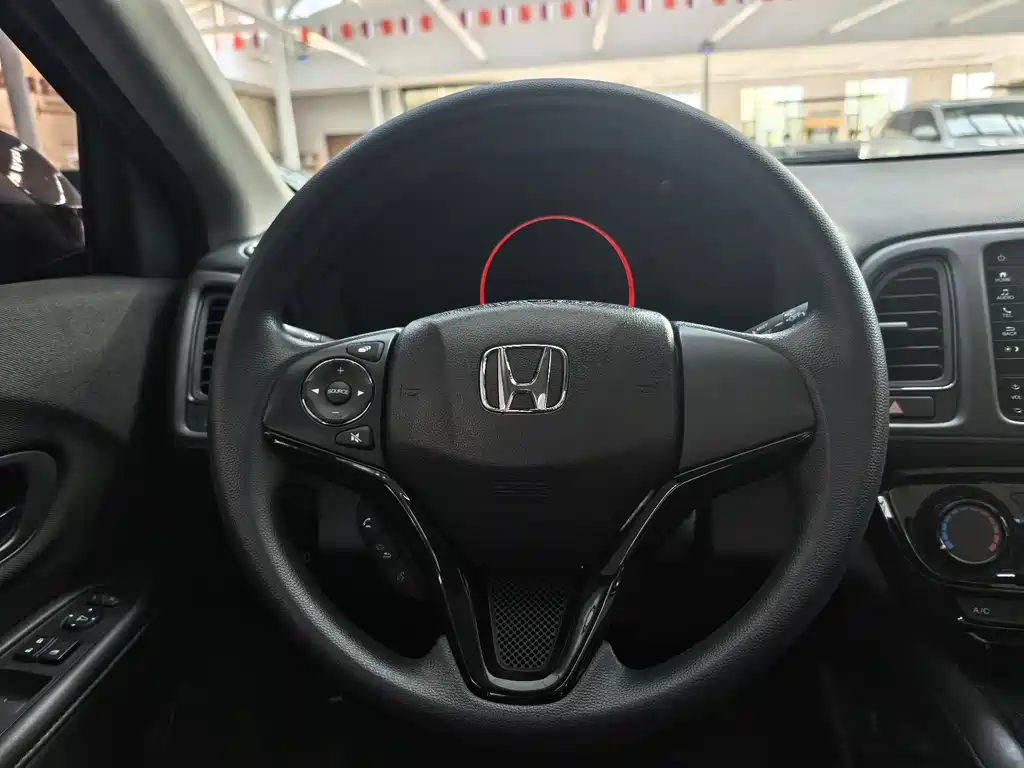 Honda Vezel 2022 — фото 14