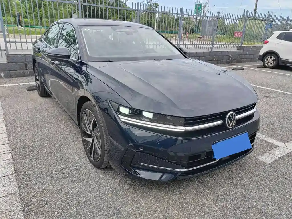 Volkswagen Magotan 2024