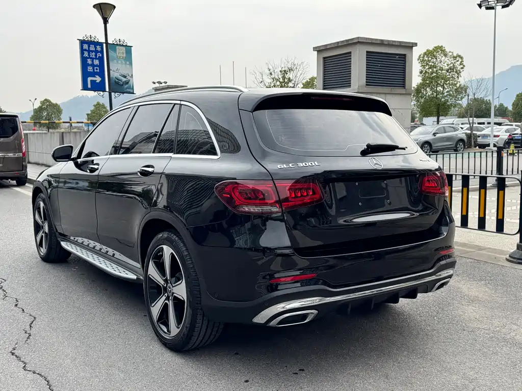 Mercedes-Benz GLC 2023 — фото 5