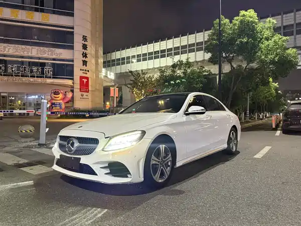 Mercedes-Benz C-Class 2020