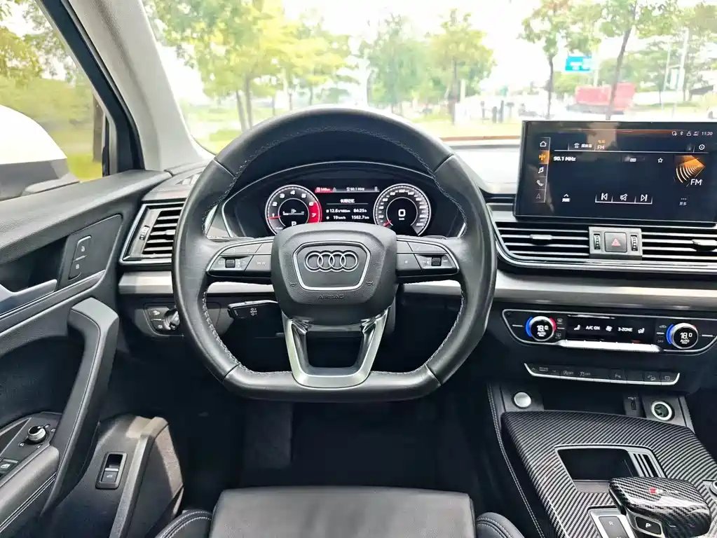 Audi Q5L 2021 — фото 8