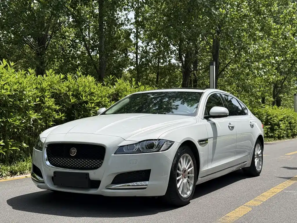 Jaguar XFL 2016