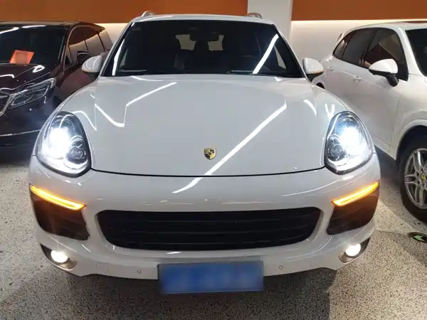 Porsche Cayenne 2015