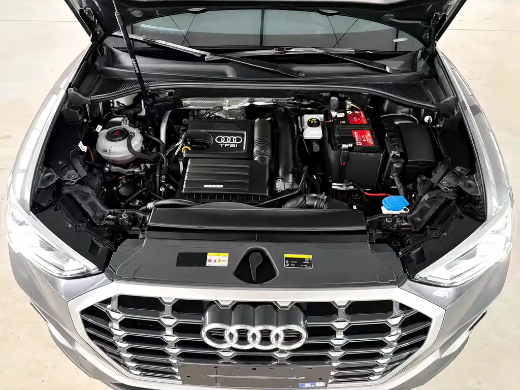 Audi Q3 2021 — фото 11