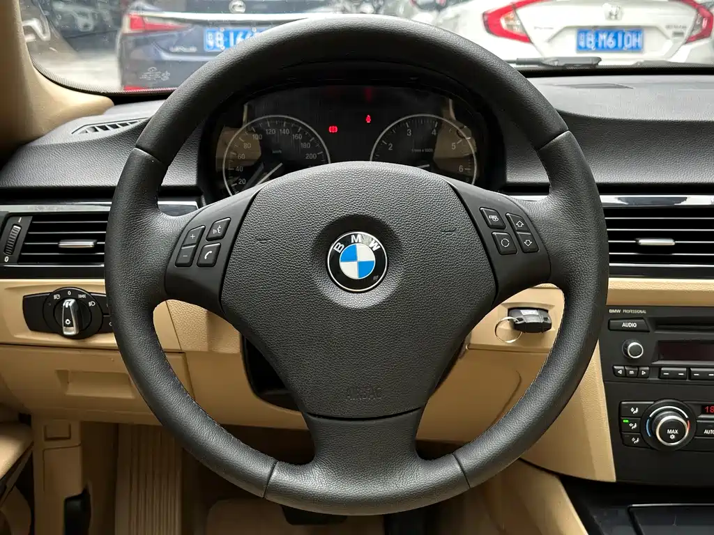 BMW 3 Series 2012 — фото 5