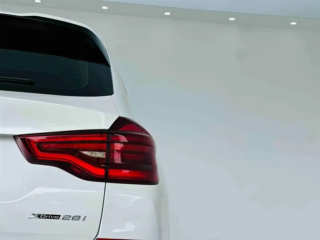 BMW X3 2019 — фото 11