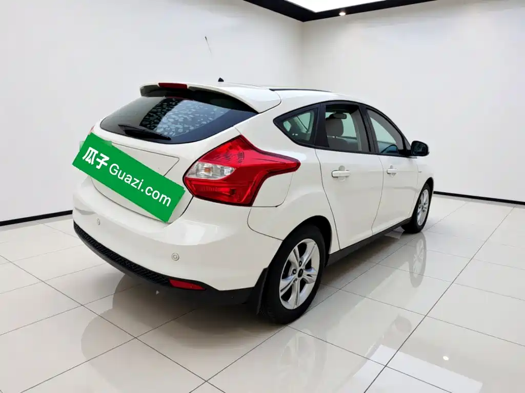 Ford Focus 2015 — фото 6