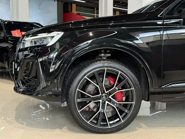 Audi Q7 2025