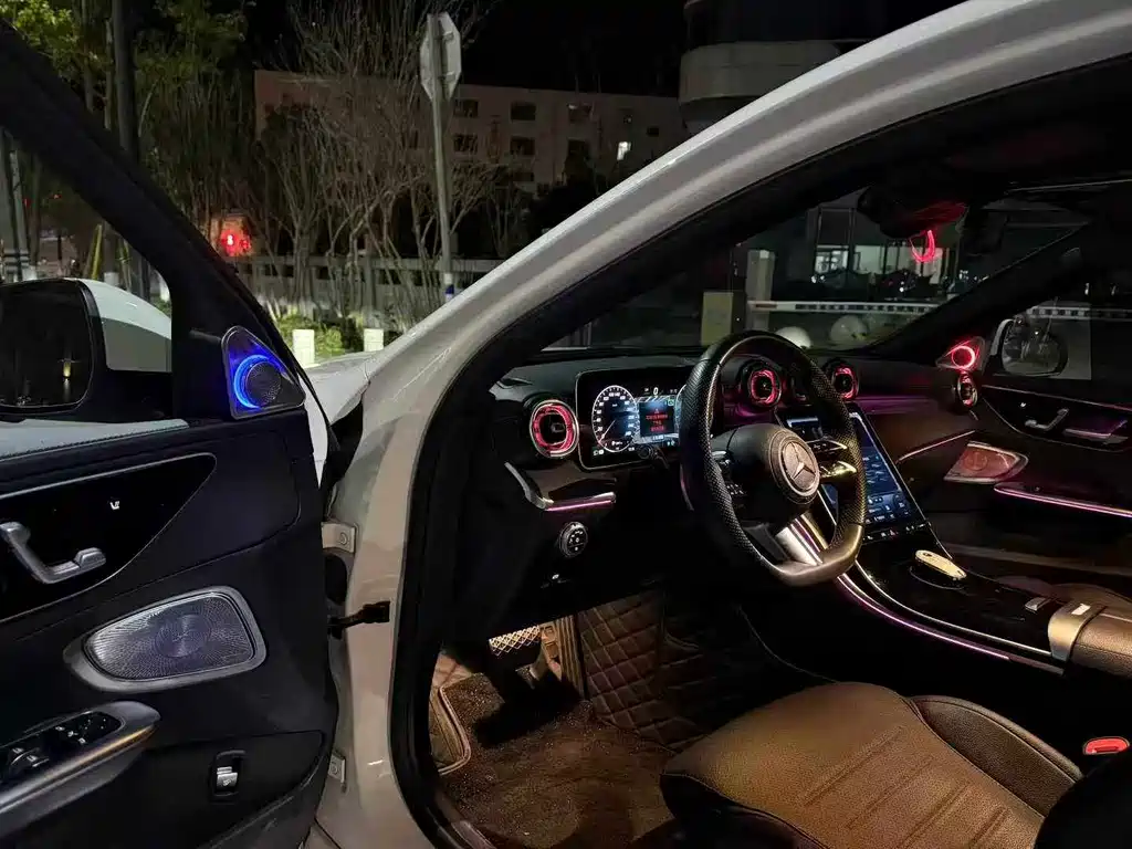 Mercedes-Benz C-Class 2023