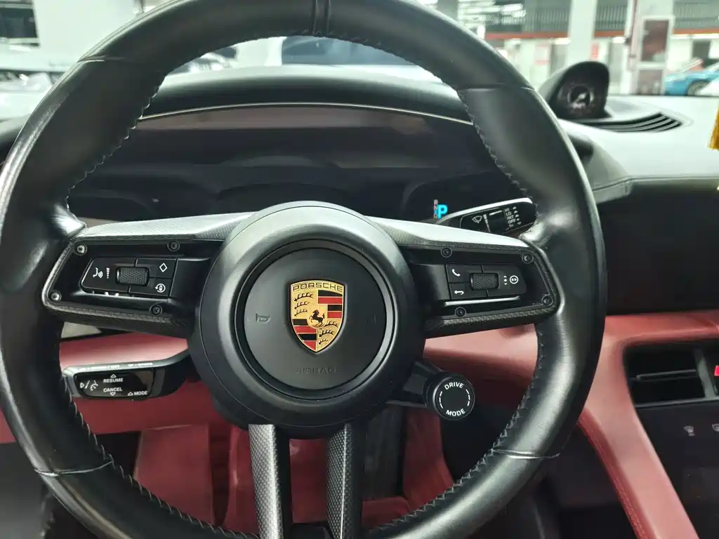 Porsche Taycan 2021 — фото 12
