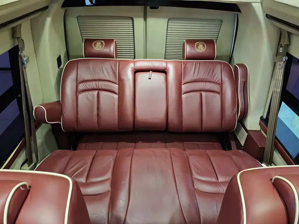 GMC Savana 2015 — фото 13