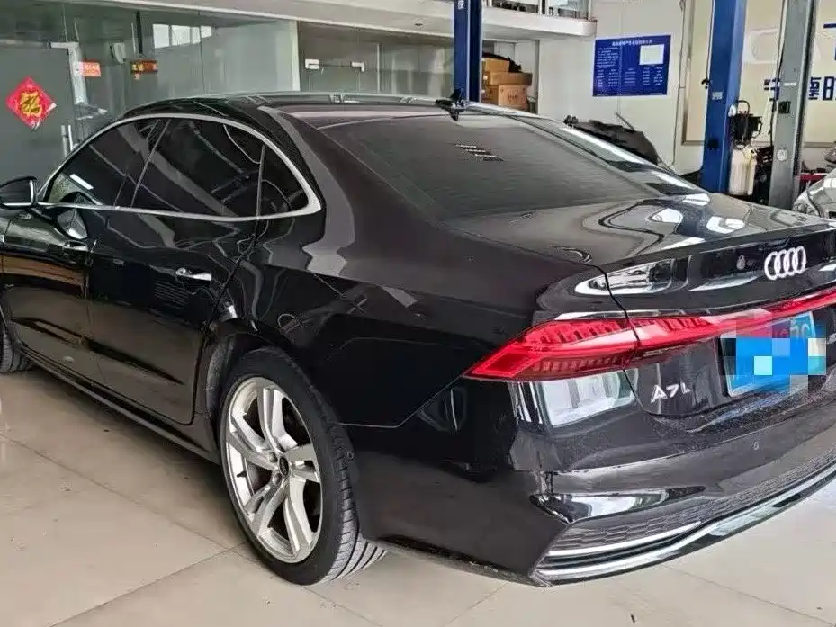 Audi A7L 2024 — фото 8