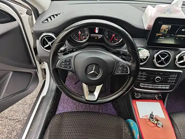 Mercedes-Benz GLA 2017