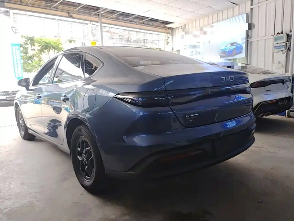 BYD Seal 05 DM-i 2025 — фото 5