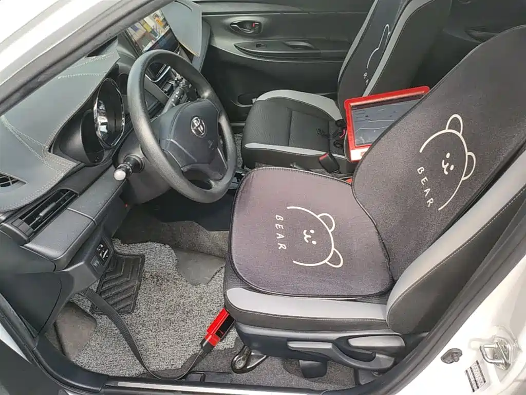 Toyota Yaris L 2021 — фото 15