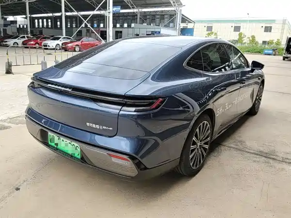 Geely Galaxy Starshine 8 2025