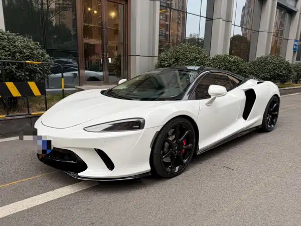 McLaren GT 2021