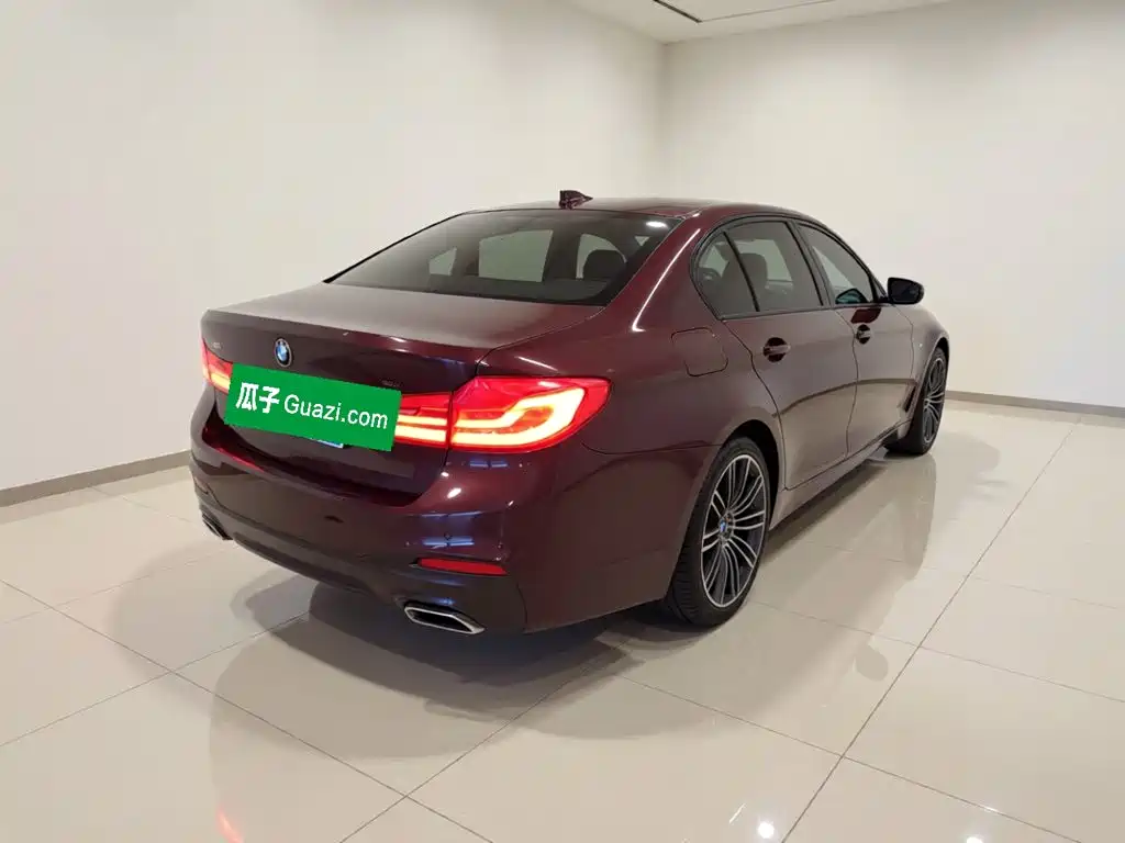 BMW 5 Series 2018 — фото 4