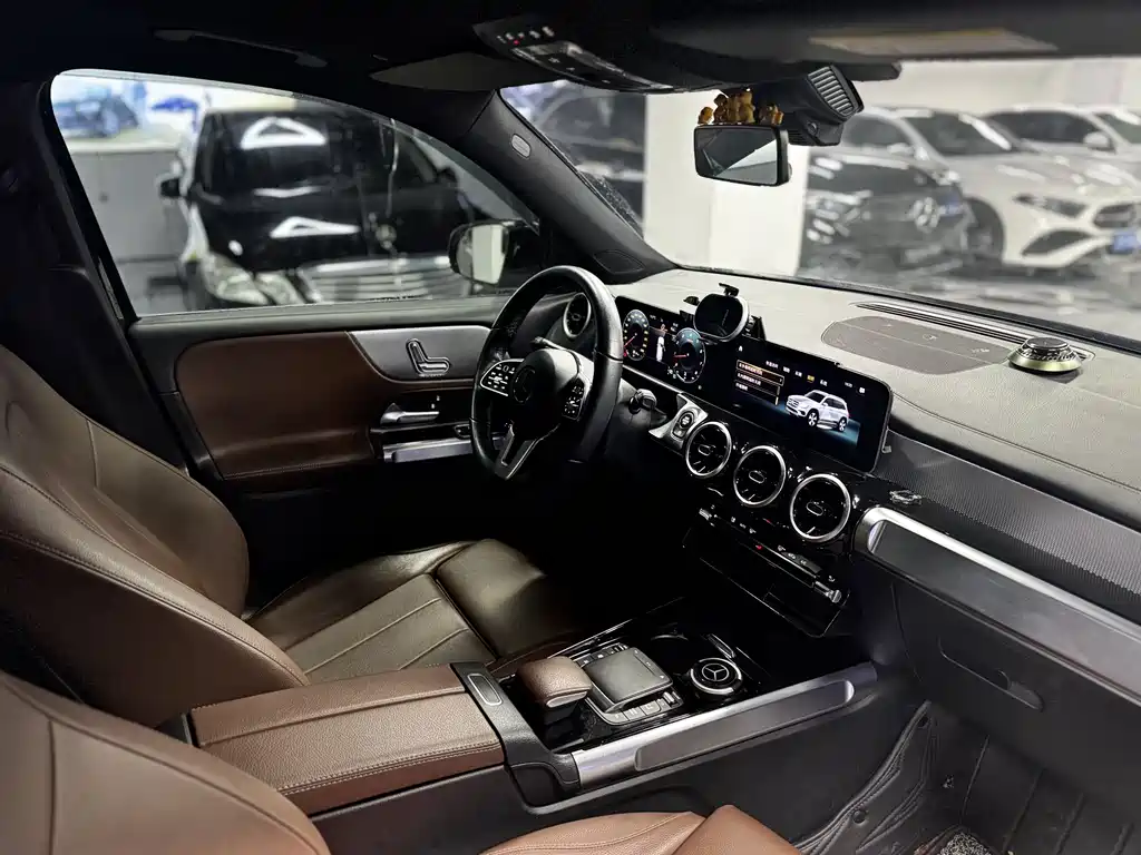 Mercedes-Benz GLB 2021 — фото 17