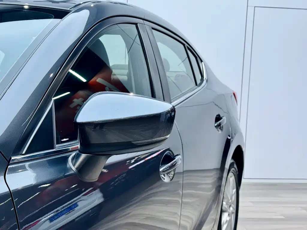 Mazda 3 Axela 2019 — фото 24